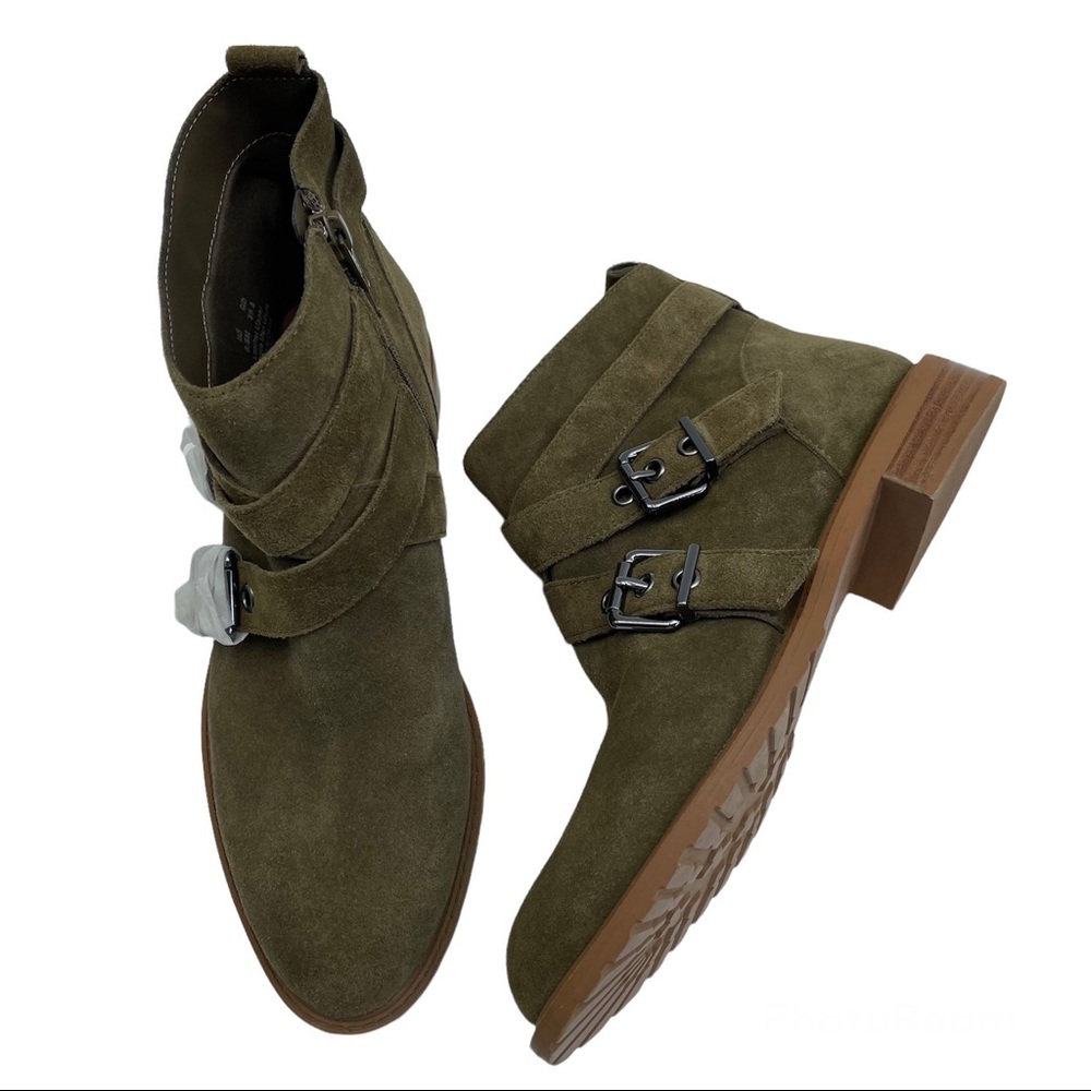 Bleecker and Bond Kelsey ankle boots size 8.5